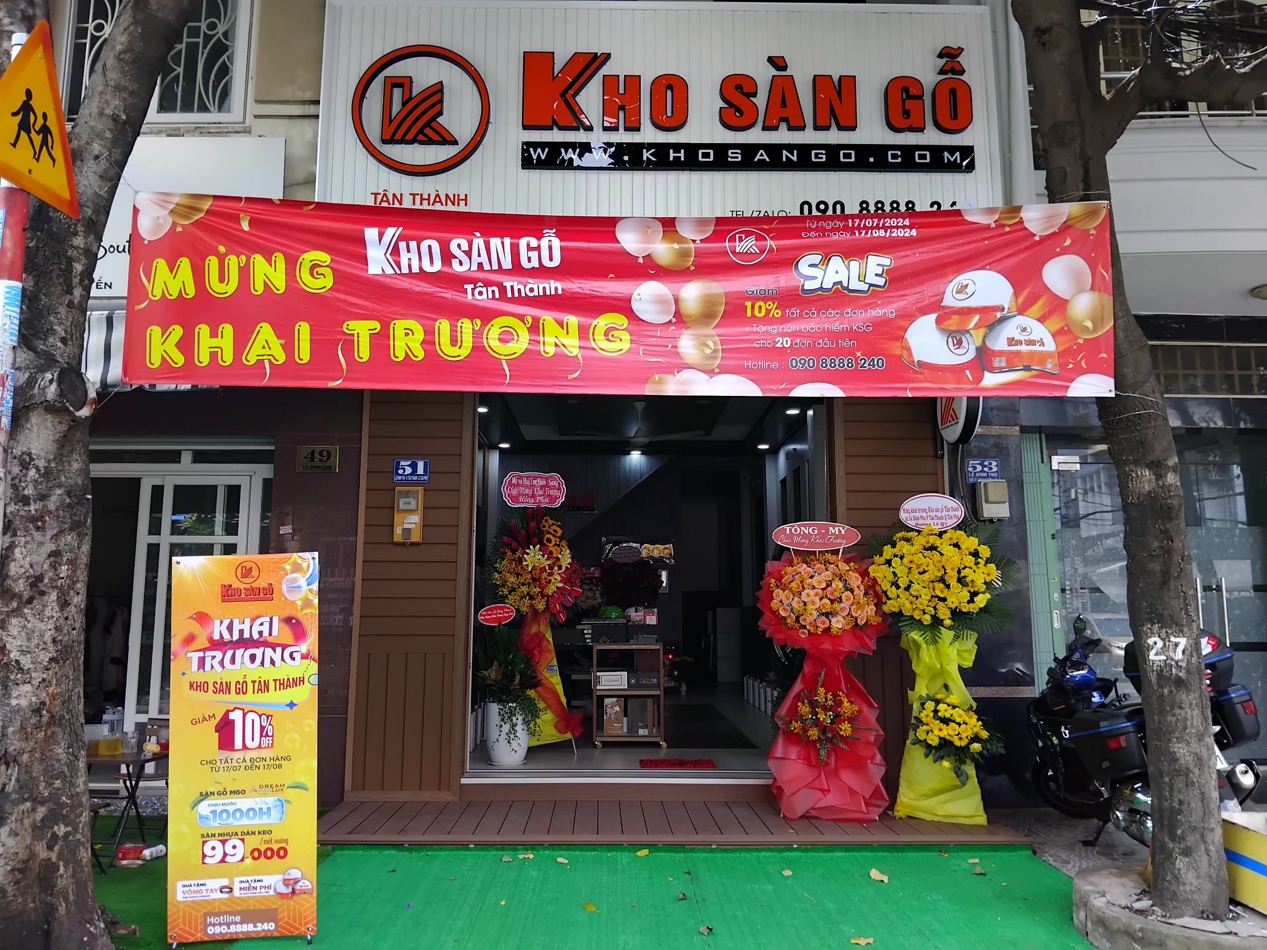 Showroom Kho Sàn Gỗ Tân Thành